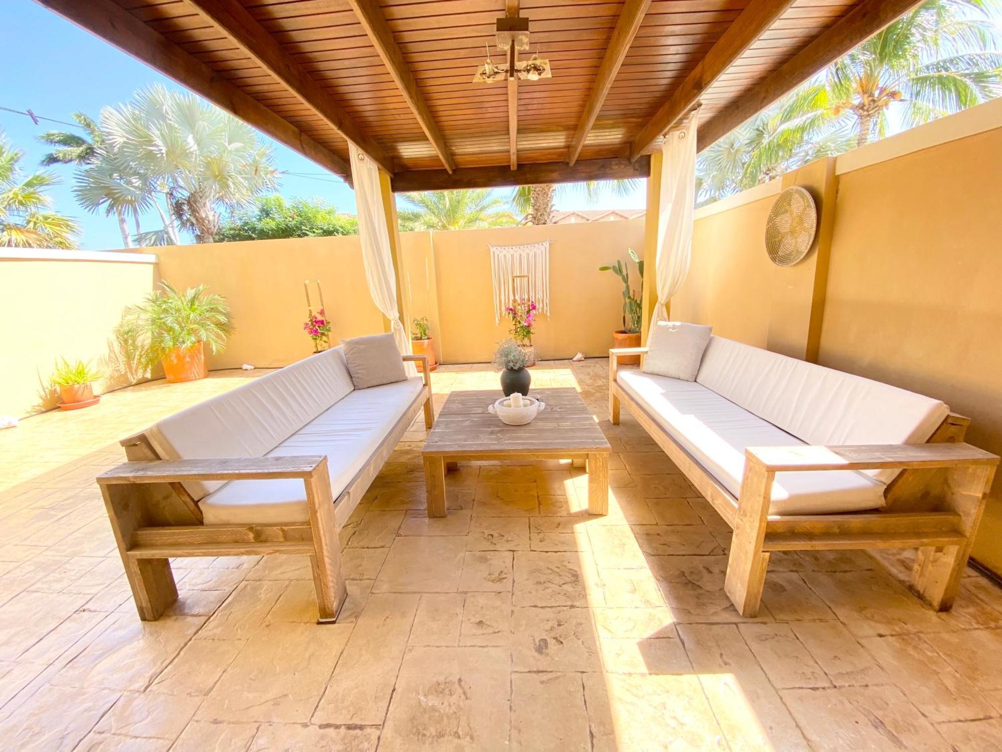パームビーチ Casa Azure Arubaヴィラ エクステリア 写真
