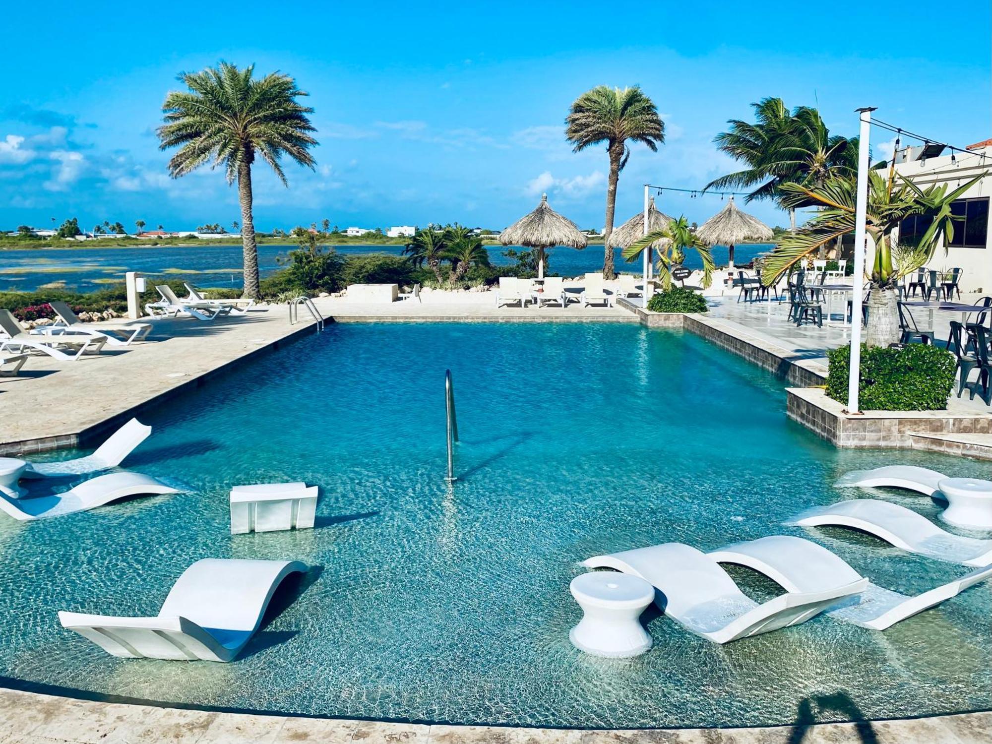 パームビーチ Casa Azure Arubaヴィラ エクステリア 写真