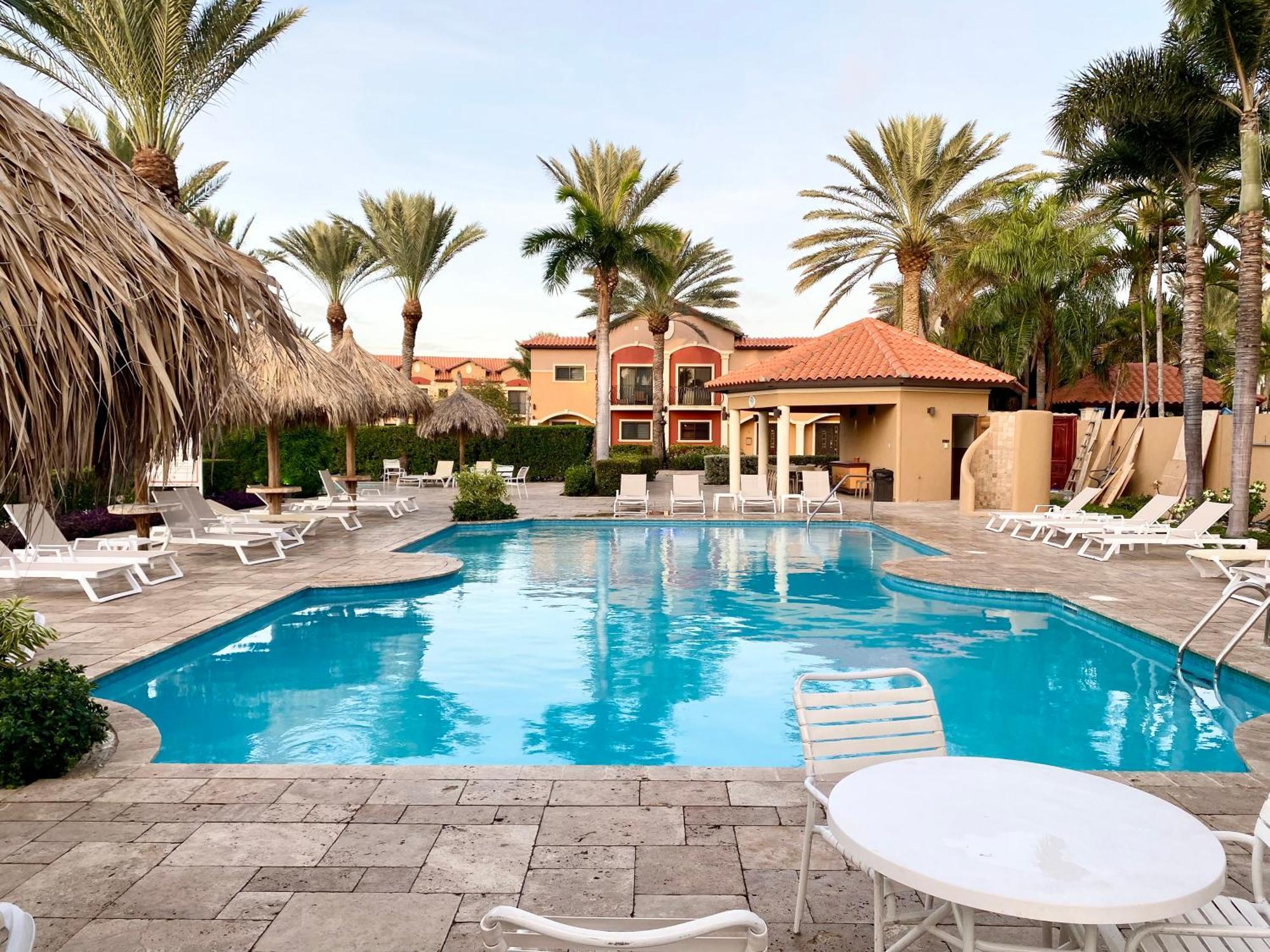 パームビーチ Casa Azure Arubaヴィラ エクステリア 写真